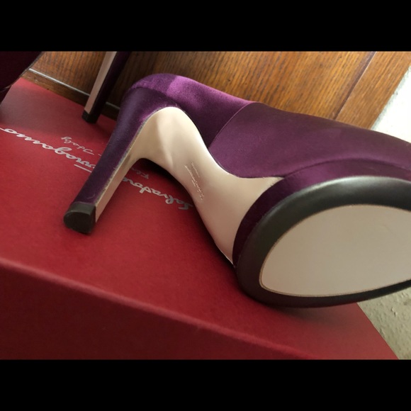 Ferragamo Pumps - Purple Satin - Picture 3 of 8